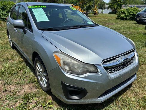 Used 2013 Subaru Impreza 2.0i Premium w/ All-Weather Pkg AWD/4WD image 3