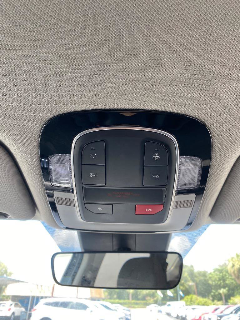 Used 2022 Hyundai Santa Fe SEL FWD image 18