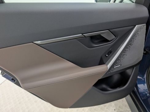 New 2025 BMW 530i w/ Premium Package image 21