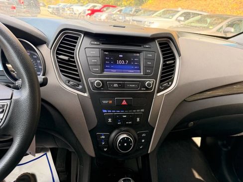 Used 2018 Hyundai Santa Fe Sport image 11