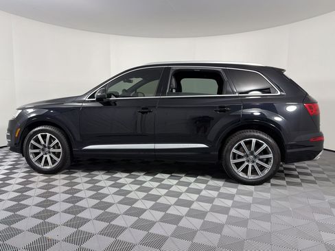 Used 2017 Audi Q7 3.0T Premium Plus w/ Premium Plus Package AWD/4WD image 2