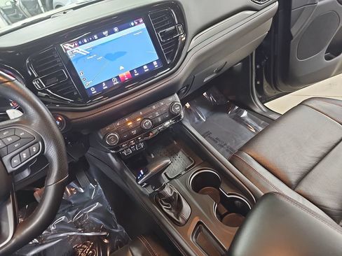 Used 2025 Dodge Durango GT AWD/4WD image 26