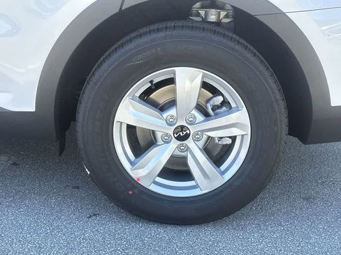 New 2026 Kia Sorento LX image 11