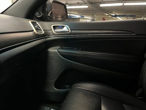 Used 2015 Jeep Grand Cherokee Limited AWD/4WD image 29