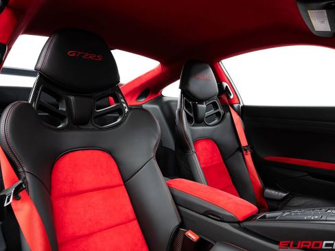 Used 2018 Porsche 911 GT2 RS image 45