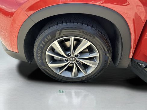 Used 2020 Hyundai Santa Fe Limited AWD/4WD image 38