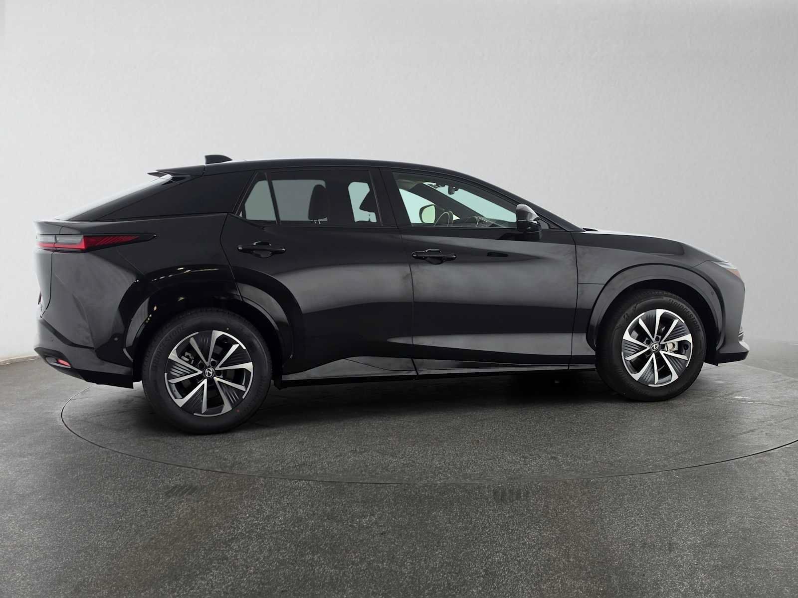 Certified 2023 Lexus RZ 450e Premium w/ Technology Package AWD/4WD image 2