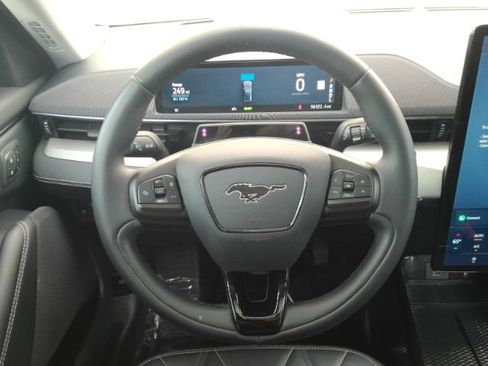 Used 2021 Ford Mustang Mach-E California Route 1 image 30