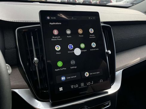 New 2026 Volvo XC90 T8 Plus image 18