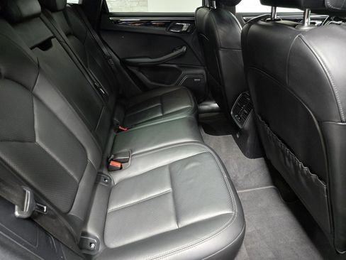 Used 2021 Porsche Macan S image 51