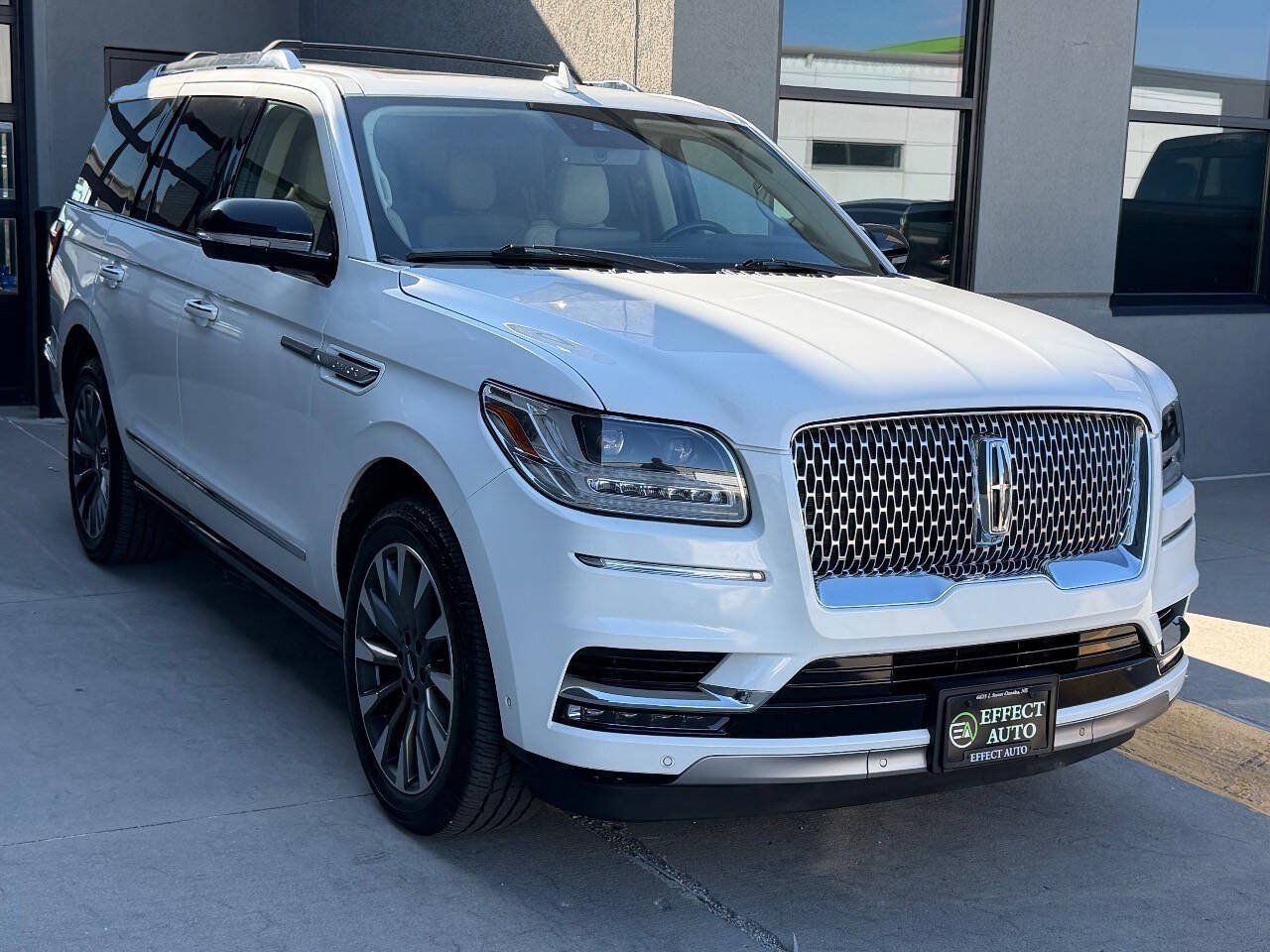 Used 2021 Lincoln Navigator Reserve w/ Luxury Package AWD/4WD image 7