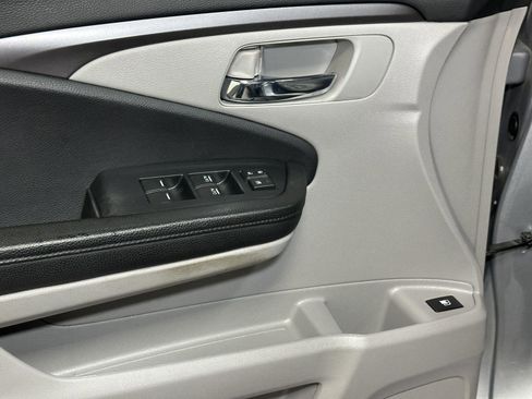 Used 2021 Honda Pilot EX image 21