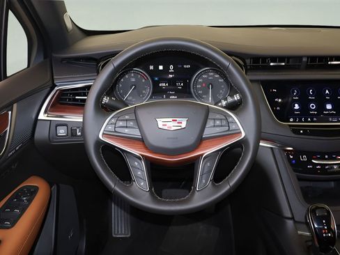 New 2026 Cadillac XT5 Premium Luxury w/ Driver Assist Package AWD/4WD image 14