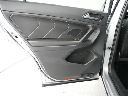 Used 2023 Volkswagen Tiguan SE R-Line FWD image 34