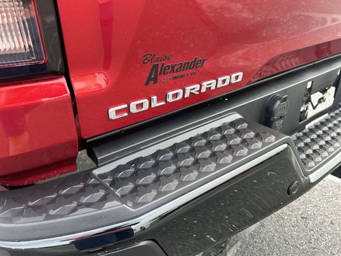 Used 2024 Chevrolet Colorado ZR2 w/ ZR2 Convenience Package III image 11