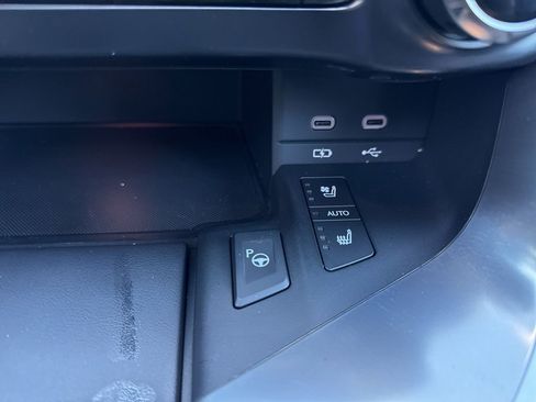 Certified 2025 Lexus LX 700h Overtrail image 30