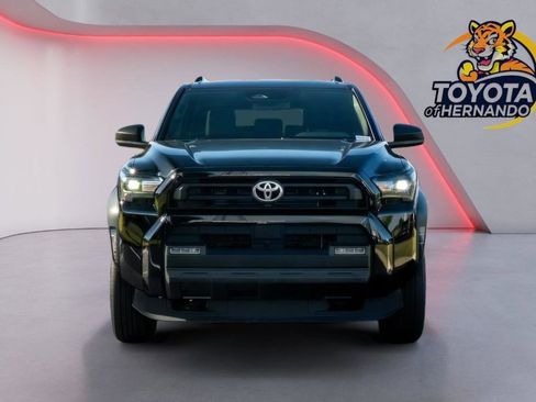 Used 2025 Toyota 4Runner SR5 AWD/4WD image 2
