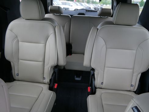 Used 2023 Chevrolet Traverse Premier w/ LPO, Floor Liner Package AWD/4WD image 13