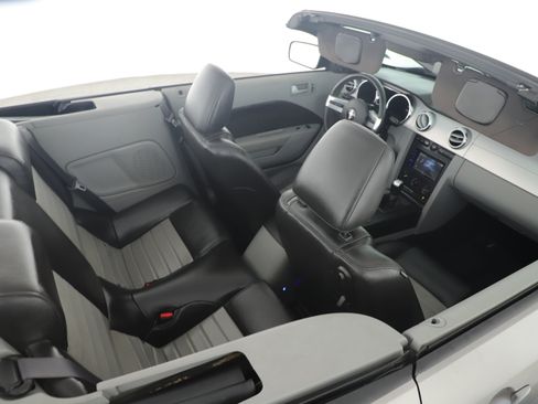 Used 2009 Ford Mustang GT image 21