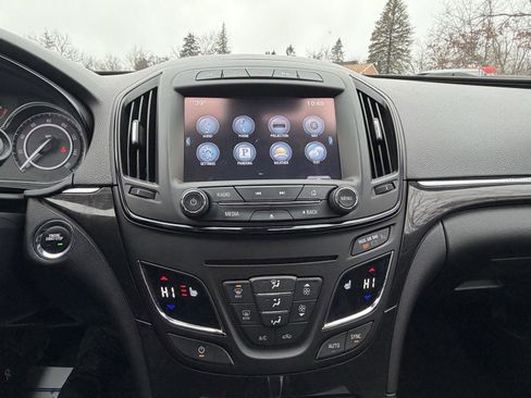 Used 2017 Buick Regal Premium w/ Driver Confidence Package #2 image 13