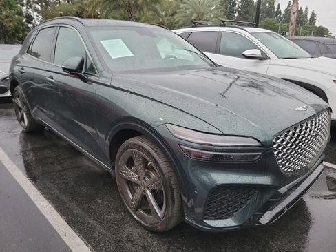 Used 2023 Genesis GV70 2.5T w/ Sport Prestige Package image 2