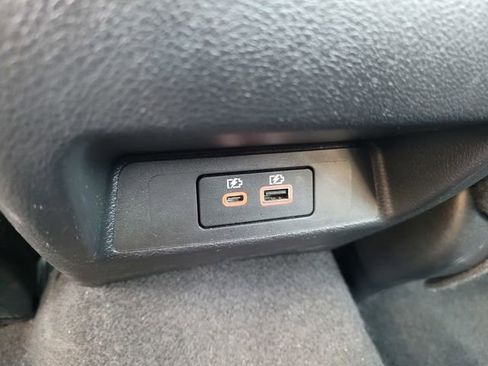 Used 2025 Nissan Altima 2.5 SV FWD image 10