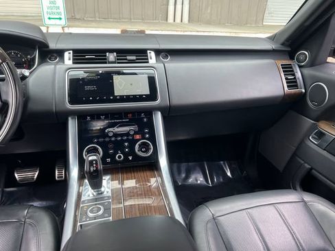 Used 2020 Land Rover Range Rover Sport HSE Dynamic image 15