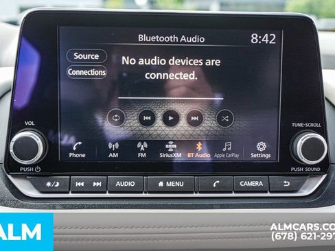 Used 2025 Nissan Rogue SV FWD image 36
