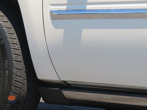 Used 2014 Cadillac Escalade ESV Platinum AWD/4WD image 32
