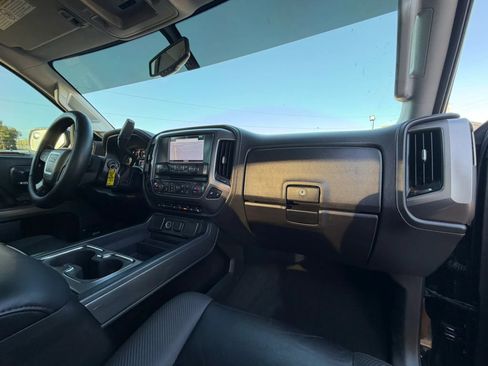 Used 2017 GMC Sierra 2500 SLT w/ All Terrain HD Package image 23