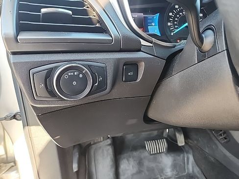 Used 2013 Ford Fusion SE FWD image 14
