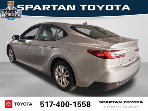 Used 2025 Toyota Camry LE FWD image 3