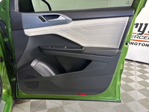 Used 2025 Volkswagen Taos SEL w/ Black Wheel Plus Package image 26