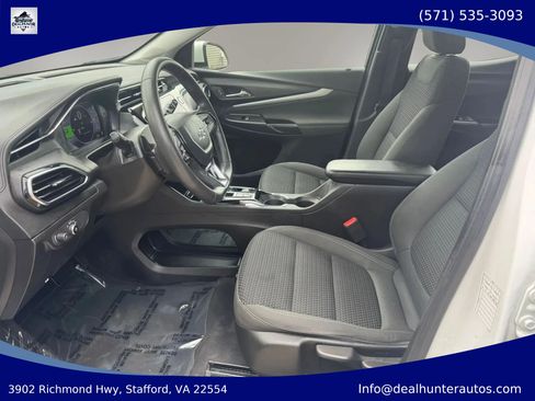 Used 2023 Chevrolet Bolt EUV LT FWD image 16