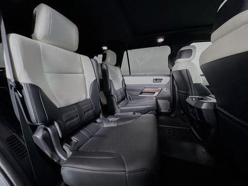 Used 2025 Toyota Sequoia Capstone AWD/4WD image 24