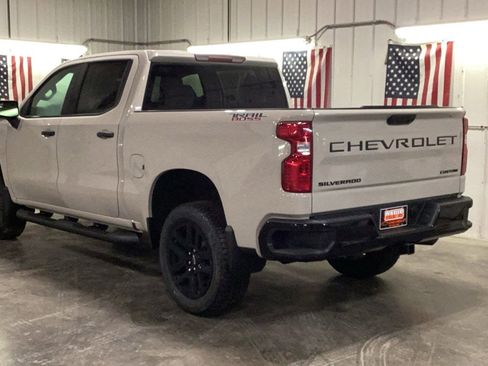 New 2026 Chevrolet Silverado 1500 Custom Trail Boss w/ Turbomax Blackout Package AWD/4WD image 4
