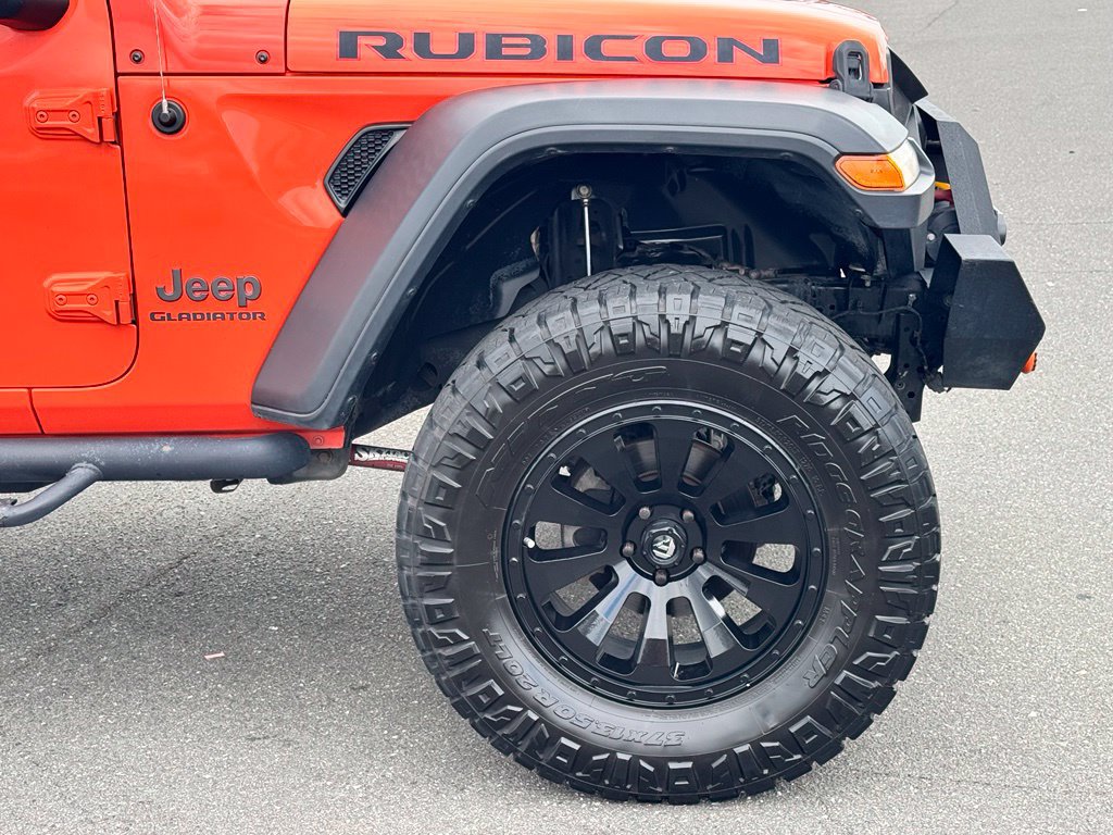 Used 2020 Jeep Gladiator Rubicon w/ Dual Top Group AWD/4WD image 39