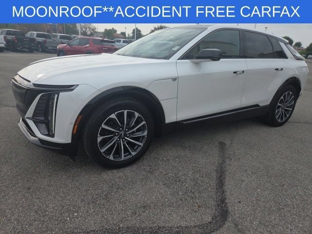 Used 2024 Cadillac Lyriq Sport RWD image 9