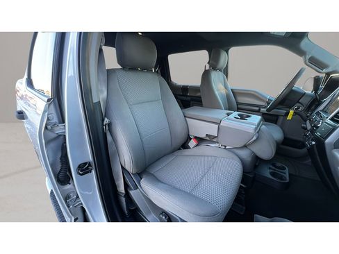 Used 2019 Ford F150 XLT w/ Trailer Tow Package image 32