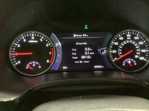 Used 2023 Kia Seltos SX w/ SX Sunroof Package image 12