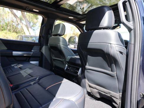 Used 2024 Ford F450 Platinum w/ FX4 Off-Road Package image 56