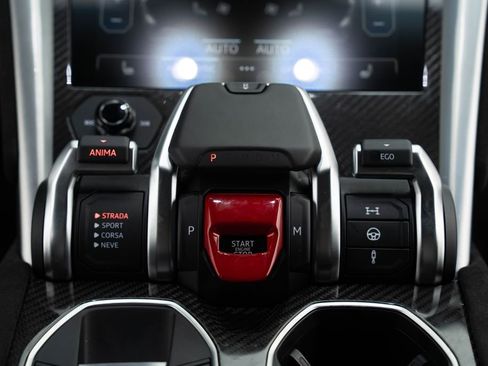 Used 2024 Lamborghini Urus S AWD/4WD image 22