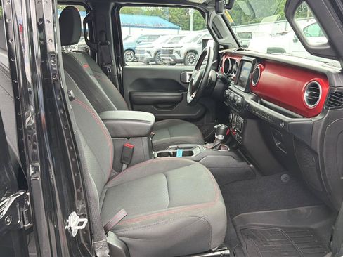 Used 2019 Jeep Wrangler Unlimited Rubicon AWD/4WD image 13
