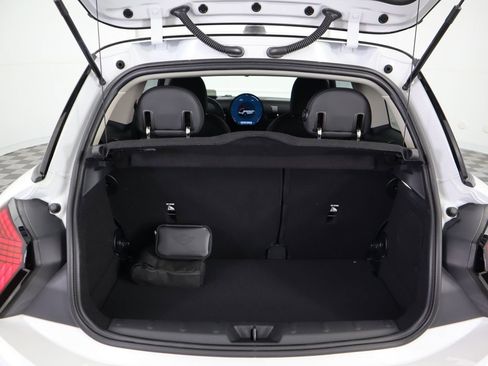 Certified 2025 MINI Cooper 2-Door Hardtop image 29