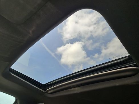 Used 2023 GMC Sierra 2500 Denali w/ Denali Ultimate Package image 3