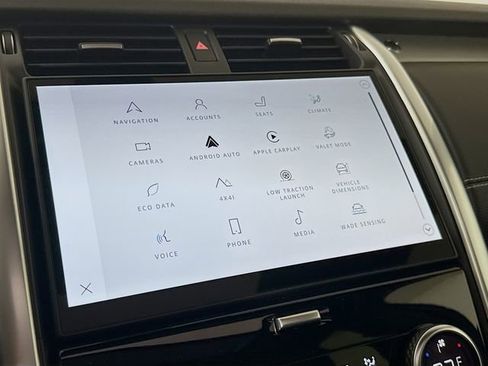 New 2026 Land Rover Discovery Dynamic SE image 15