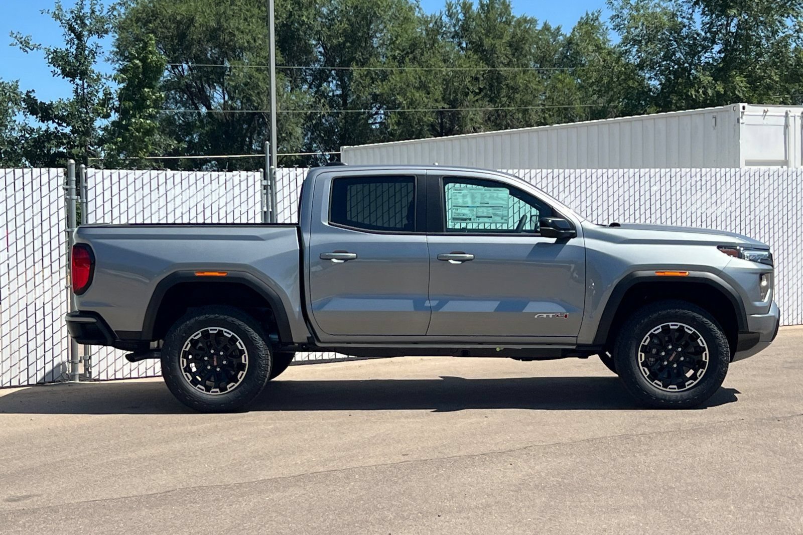 New 2026 GMC Canyon AT4 AWD/4WD image 3