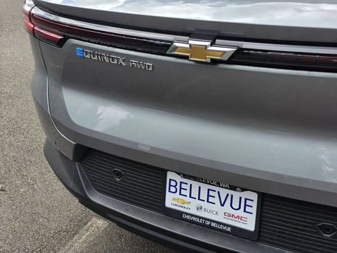 New 2026 Chevrolet Equinox EV LT AWD/4WD image 12