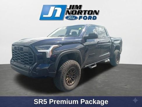 Used 2024 Toyota Tundra SR5 w/ SR5 Premium Package image 4