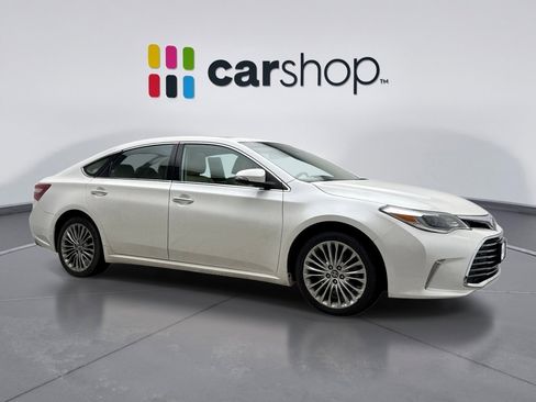 Used 2017 Toyota Avalon Limited w/ Carpet Mat Package image 7